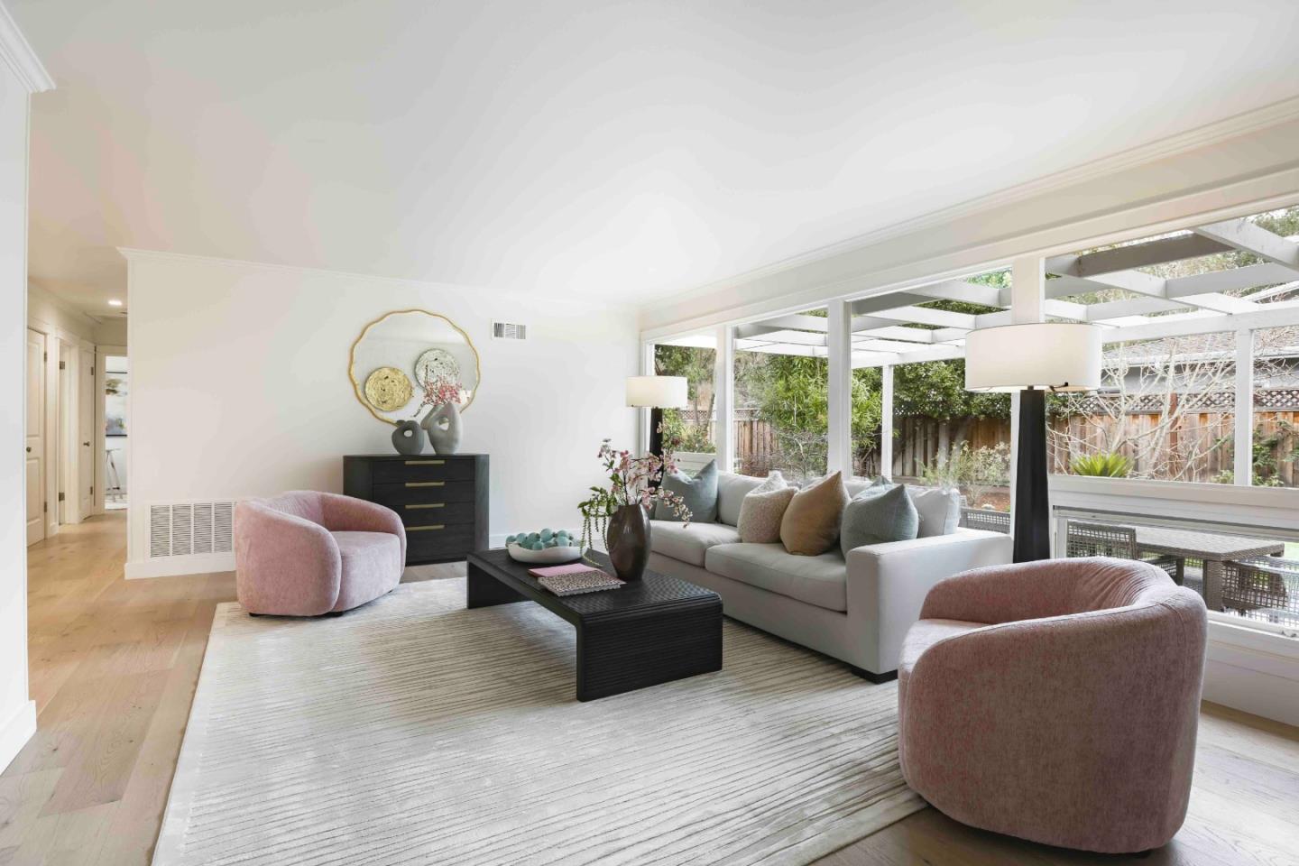 Detail Gallery Image 4 of 26 For 1765 Fallen Leaf Ln, Los Altos,  CA 94024 - 5 Beds | 3 Baths