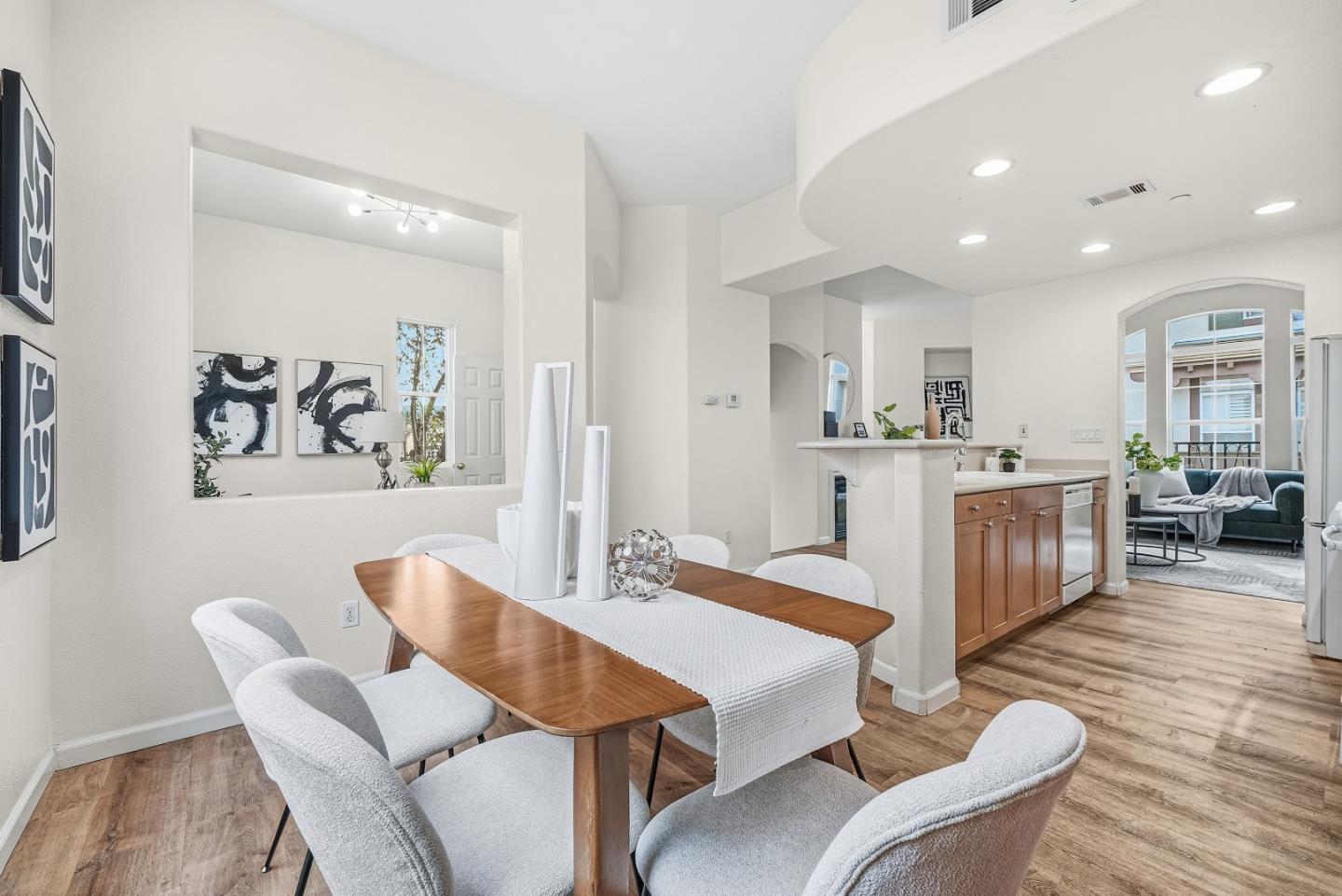 Detail Gallery Image 12 of 59 For 59 Wind Song, Milpitas,  CA 95035 - 3 Beds | 3/1 Baths