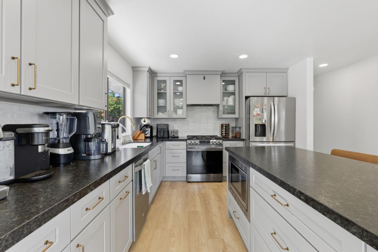 Detail Gallery Image 19 of 70 For 1510 Welburn Ave, Gilroy,  CA 95020 - 3 Beds | 2 Baths