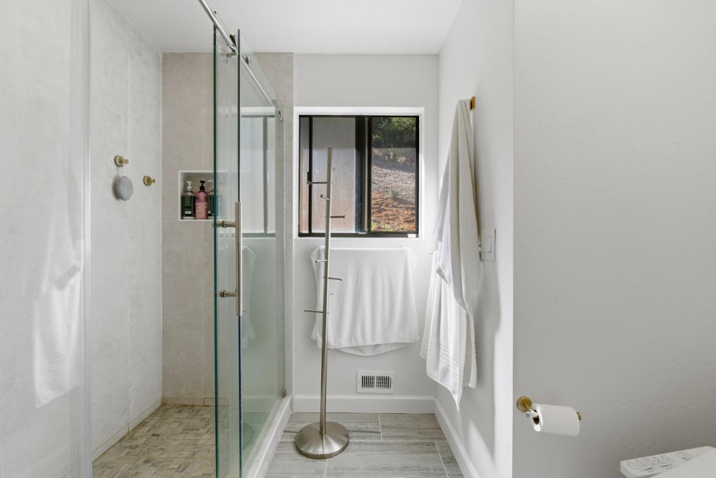 Detail Gallery Image 42 of 70 For 1510 Welburn Ave, Gilroy,  CA 95020 - 3 Beds | 2 Baths