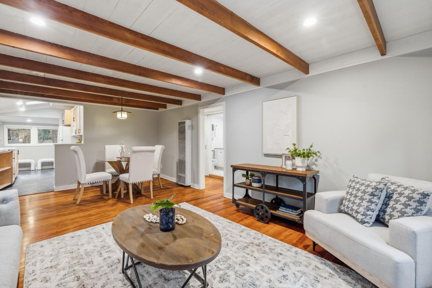 Detail Gallery Image 5 of 40 For 160 Woodland Dr, Ben Lomond,  CA 95005 - 2 Beds | 1 Baths