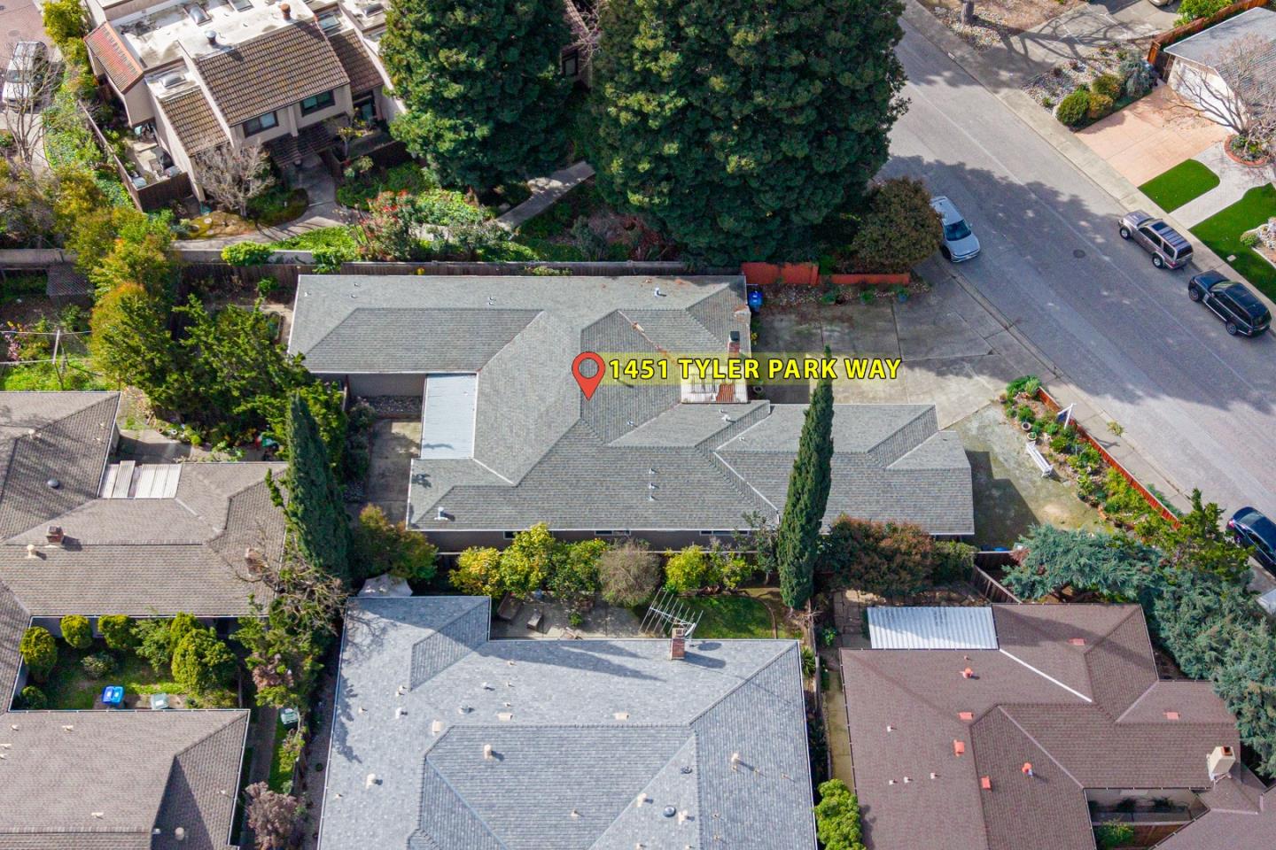 Detail Gallery Image 34 of 40 For 1451 Tyler Park Way, Mountain View,  CA 94040 - 4 Beds | 4 Baths