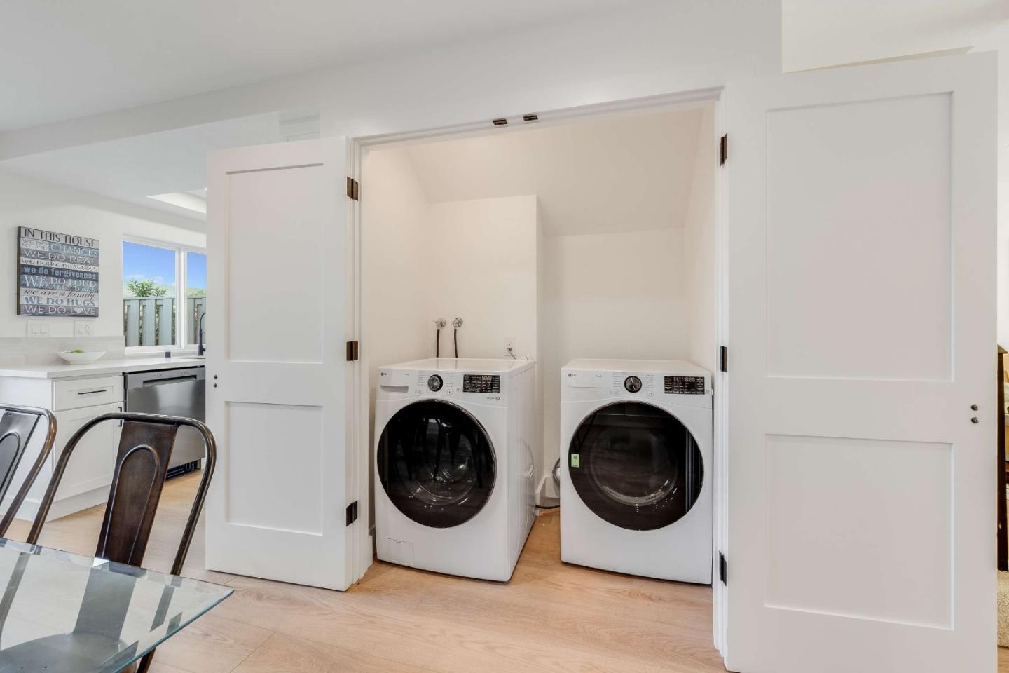 Detail Gallery Image 11 of 33 For 11032 Firethorne Dr, Cupertino,  CA 95014 - 2 Beds | 2/1 Baths