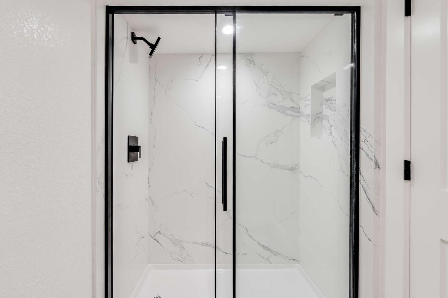 Detail Gallery Image 25 of 33 For 11032 Firethorne Dr, Cupertino,  CA 95014 - 2 Beds | 2/1 Baths