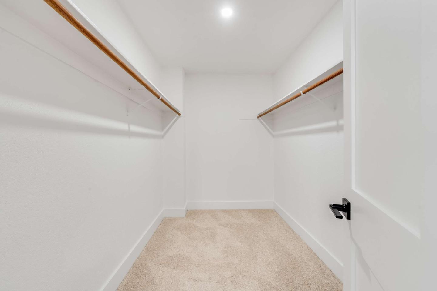 Detail Gallery Image 27 of 33 For 11032 Firethorne Dr, Cupertino,  CA 95014 - 2 Beds | 2/1 Baths