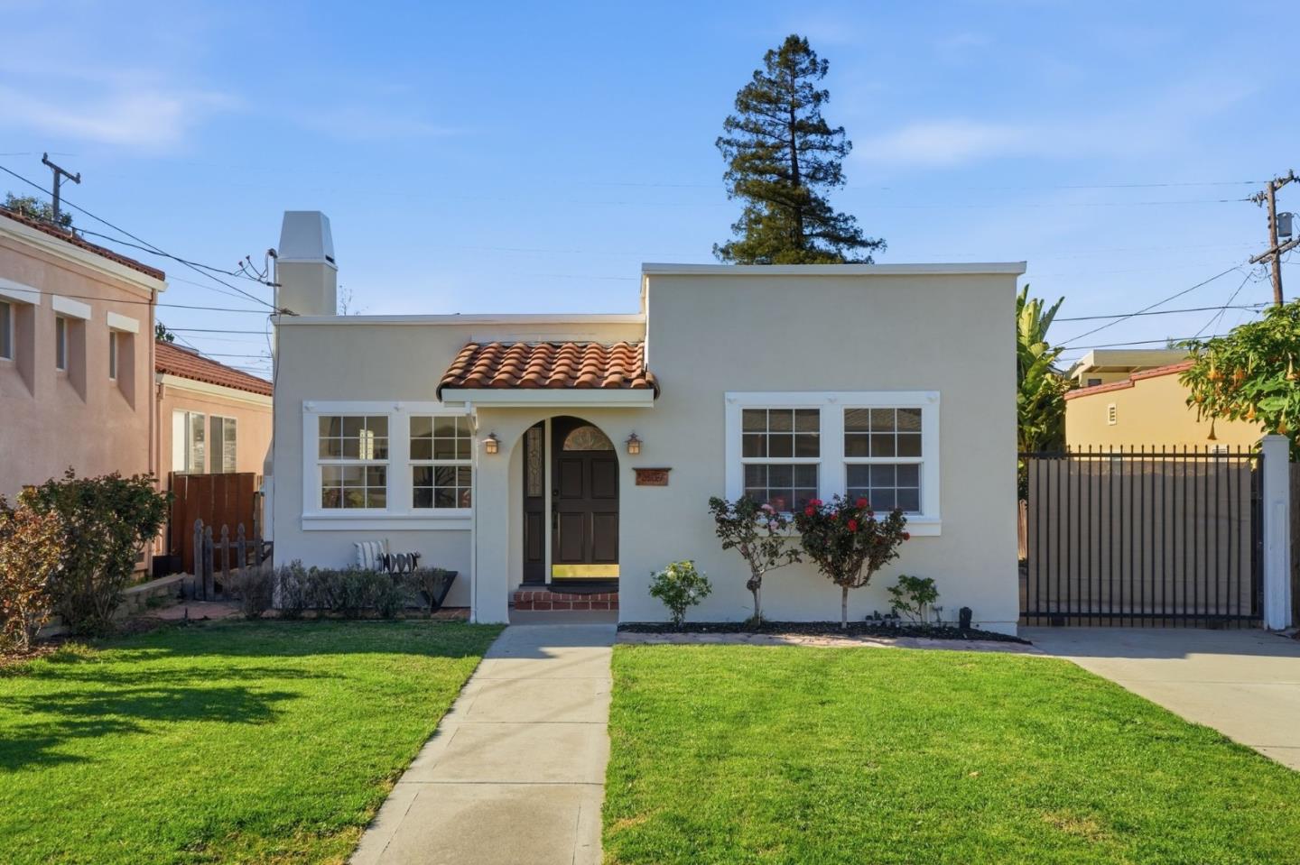 Detail Gallery Image 2 of 29 For 1519 Burrell Ct, San Jose,  CA 95126 - 2 Beds | 1 Baths