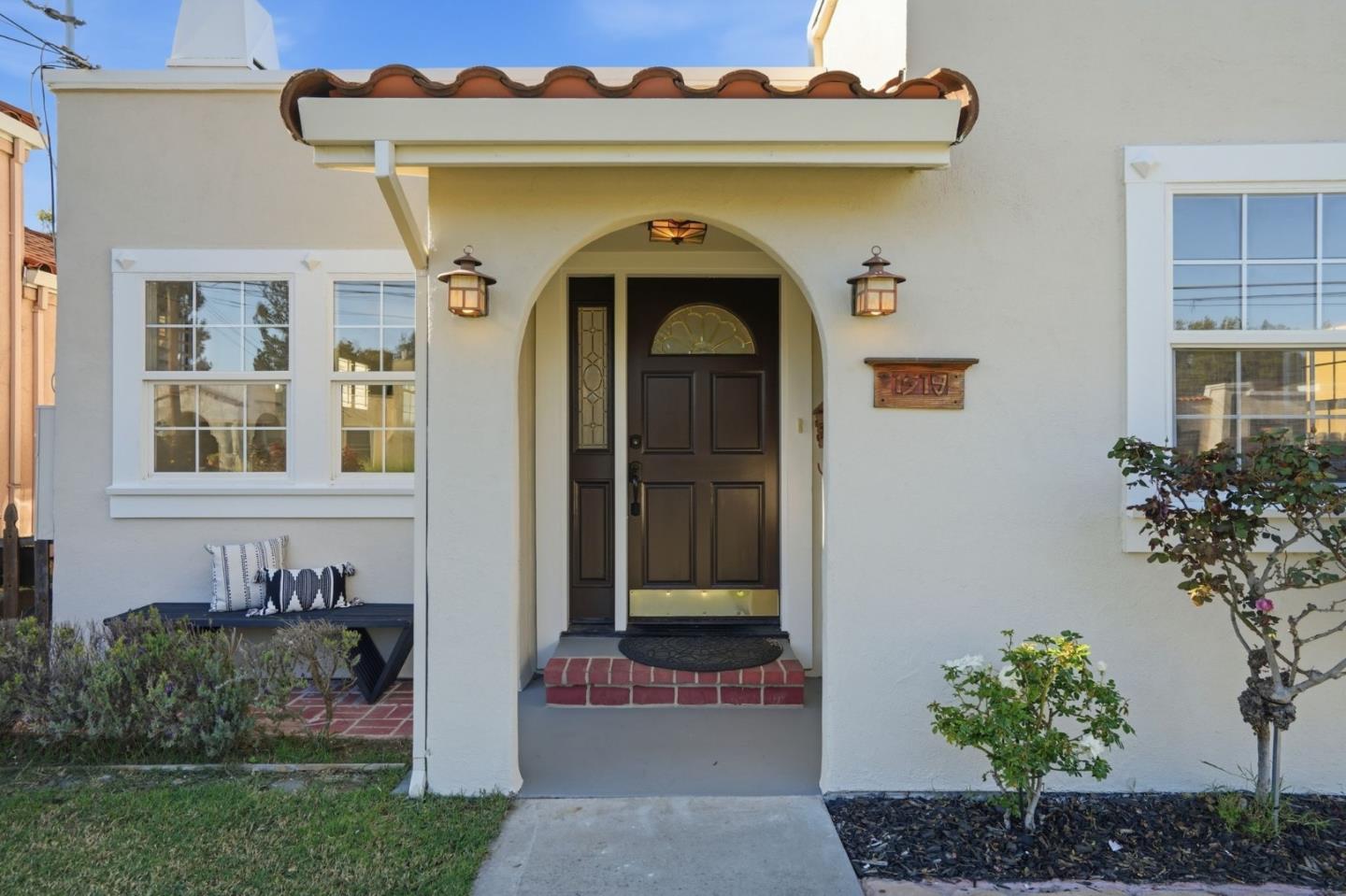 Detail Gallery Image 3 of 29 For 1519 Burrell Ct, San Jose,  CA 95126 - 2 Beds | 1 Baths