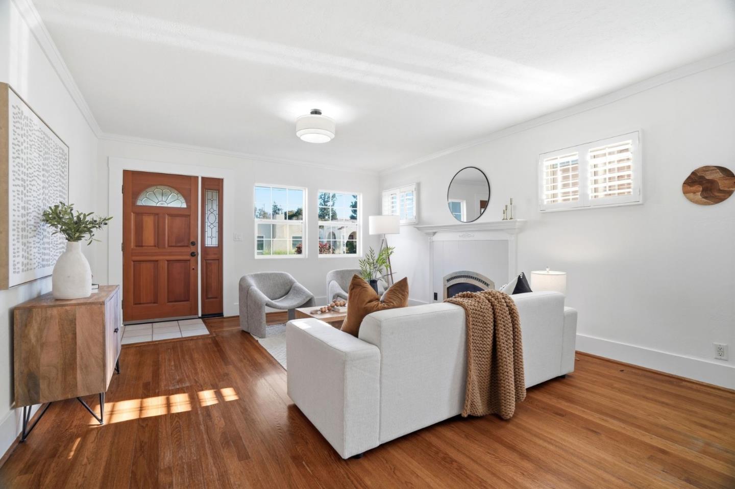 Detail Gallery Image 4 of 29 For 1519 Burrell Ct, San Jose,  CA 95126 - 2 Beds | 1 Baths