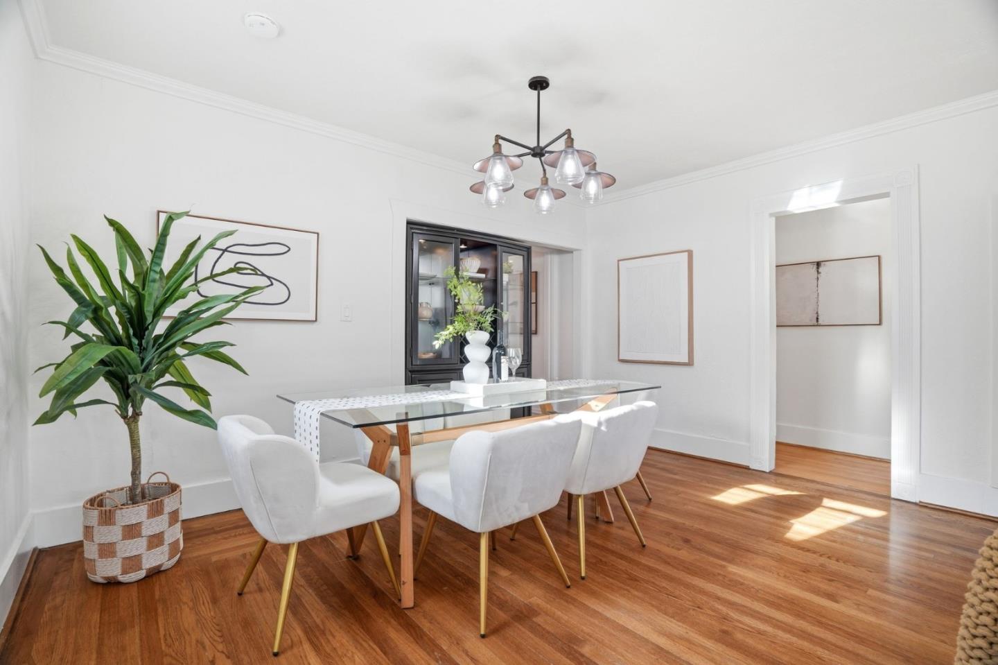 Detail Gallery Image 6 of 29 For 1519 Burrell Ct, San Jose,  CA 95126 - 2 Beds | 1 Baths