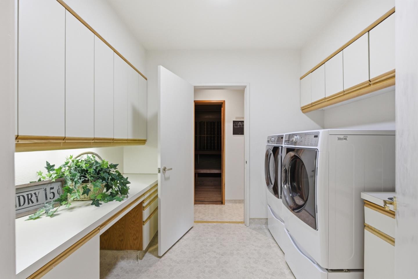 Detail Gallery Image 41 of 69 For 530 Santa Rosa Dr, Los Gatos,  CA 95032 - 4 Beds | 4 Baths