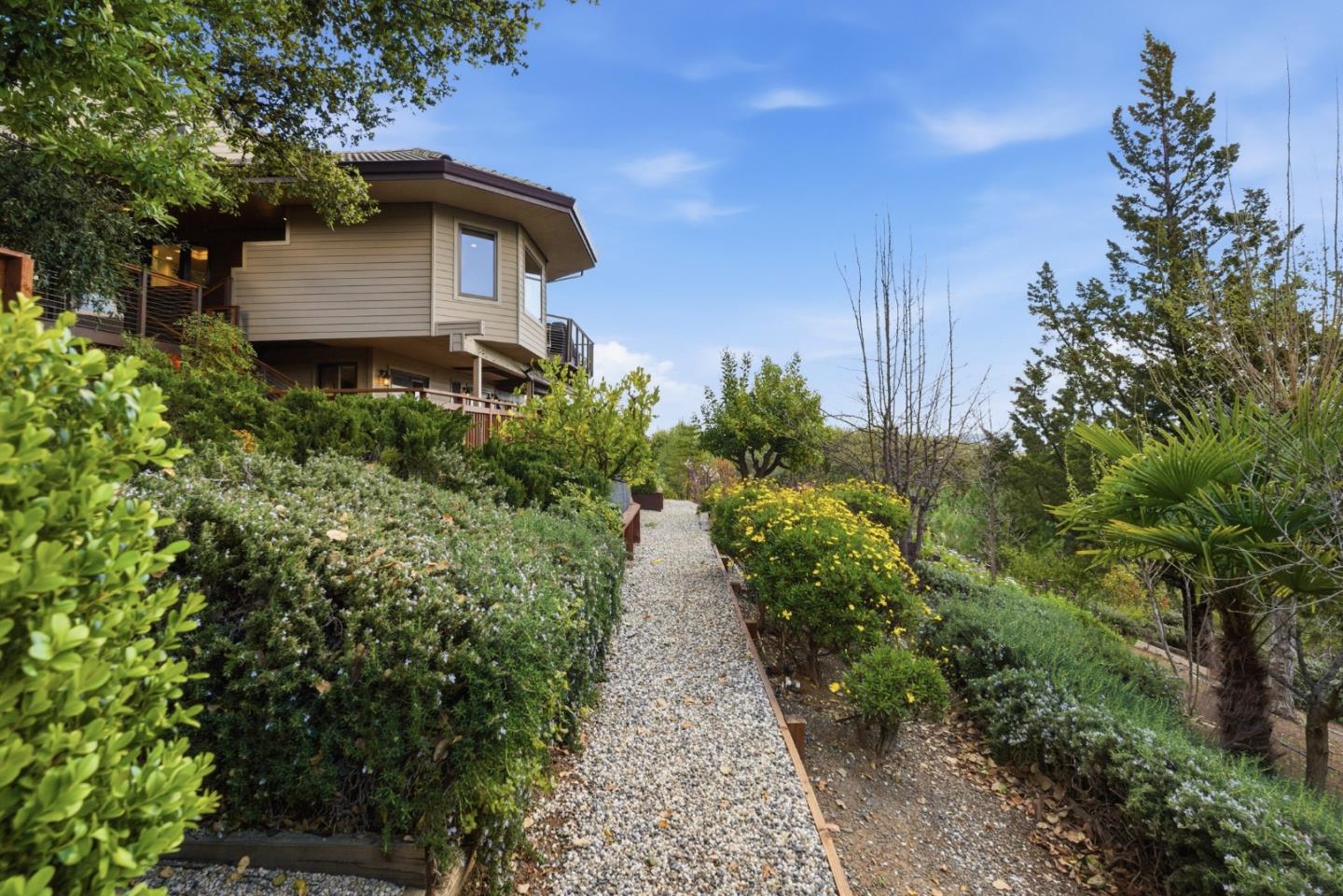 Detail Gallery Image 56 of 69 For 530 Santa Rosa Dr, Los Gatos,  CA 95032 - 4 Beds | 4 Baths