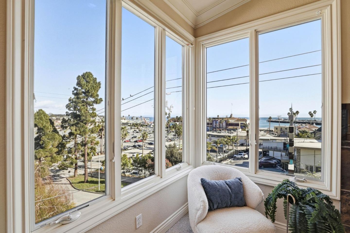 Detail Gallery Image 22 of 50 For 106 Younger Way #D,  Santa Cruz,  CA 95060 - 2 Beds | 2/1 Baths