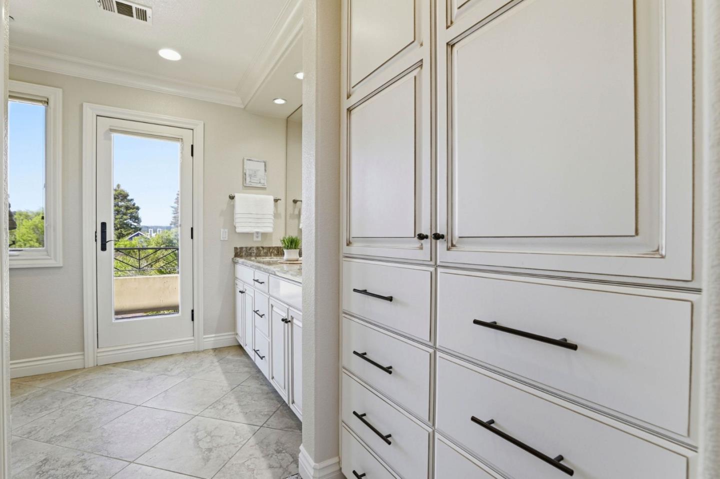 Detail Gallery Image 25 of 50 For 106 Younger Way #D,  Santa Cruz,  CA 95060 - 2 Beds | 2/1 Baths