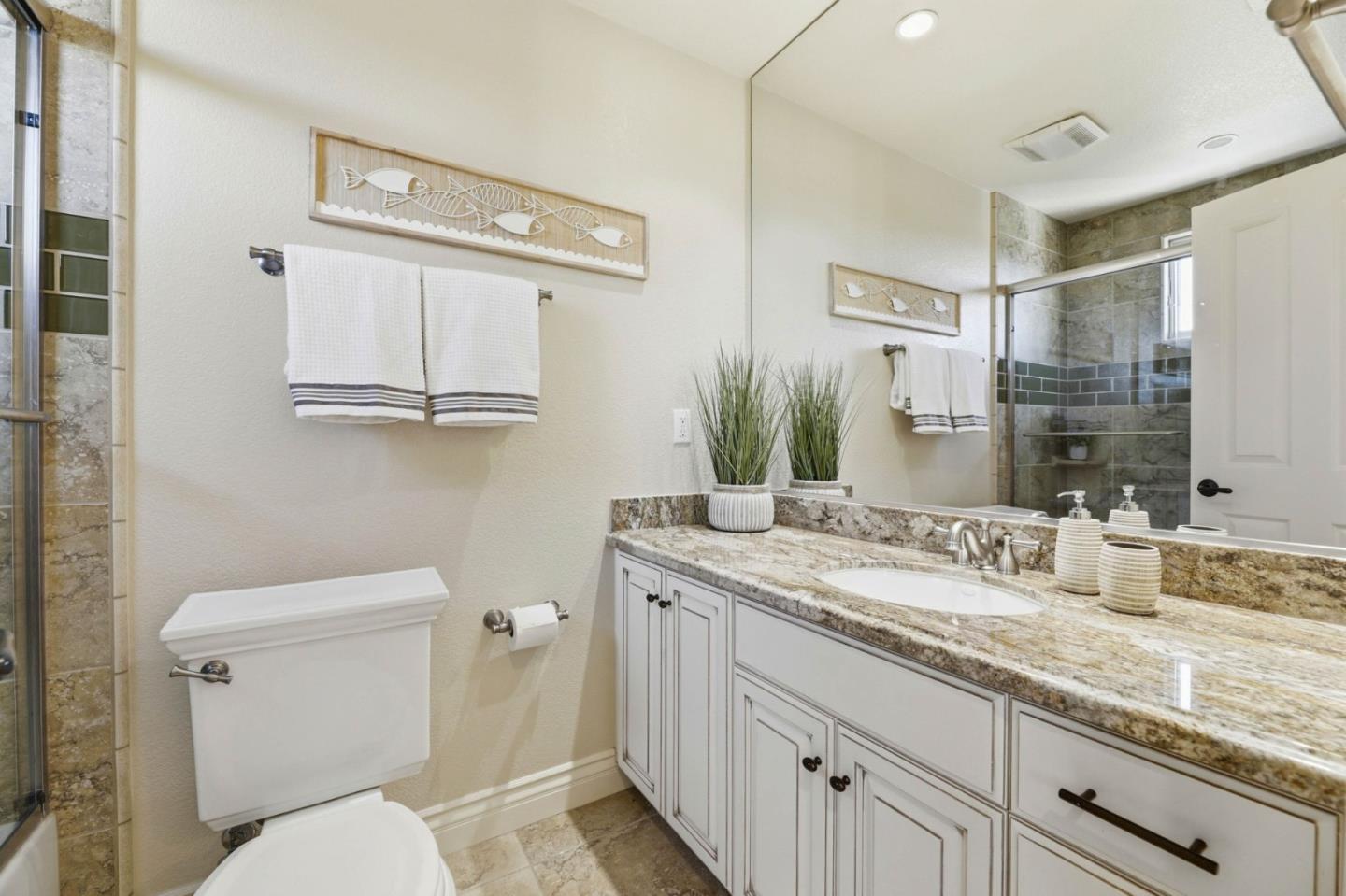 Detail Gallery Image 32 of 50 For 106 Younger Way #D,  Santa Cruz,  CA 95060 - 2 Beds | 2/1 Baths