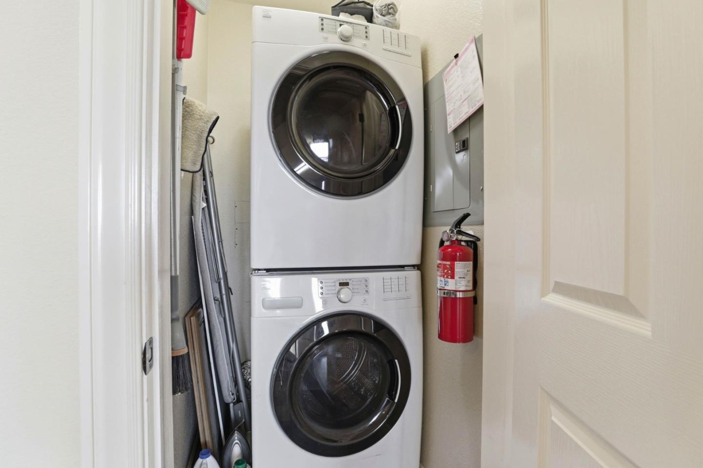 Detail Gallery Image 34 of 50 For 106 Younger Way #D,  Santa Cruz,  CA 95060 - 2 Beds | 2/1 Baths