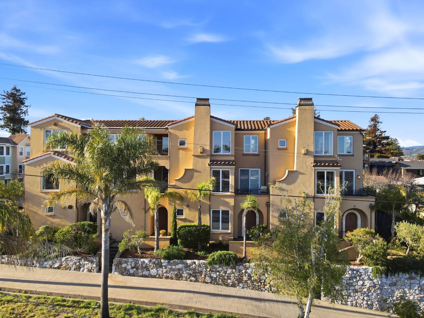 Detail Gallery Image 38 of 50 For 106 Younger Way #D,  Santa Cruz,  CA 95060 - 2 Beds | 2/1 Baths