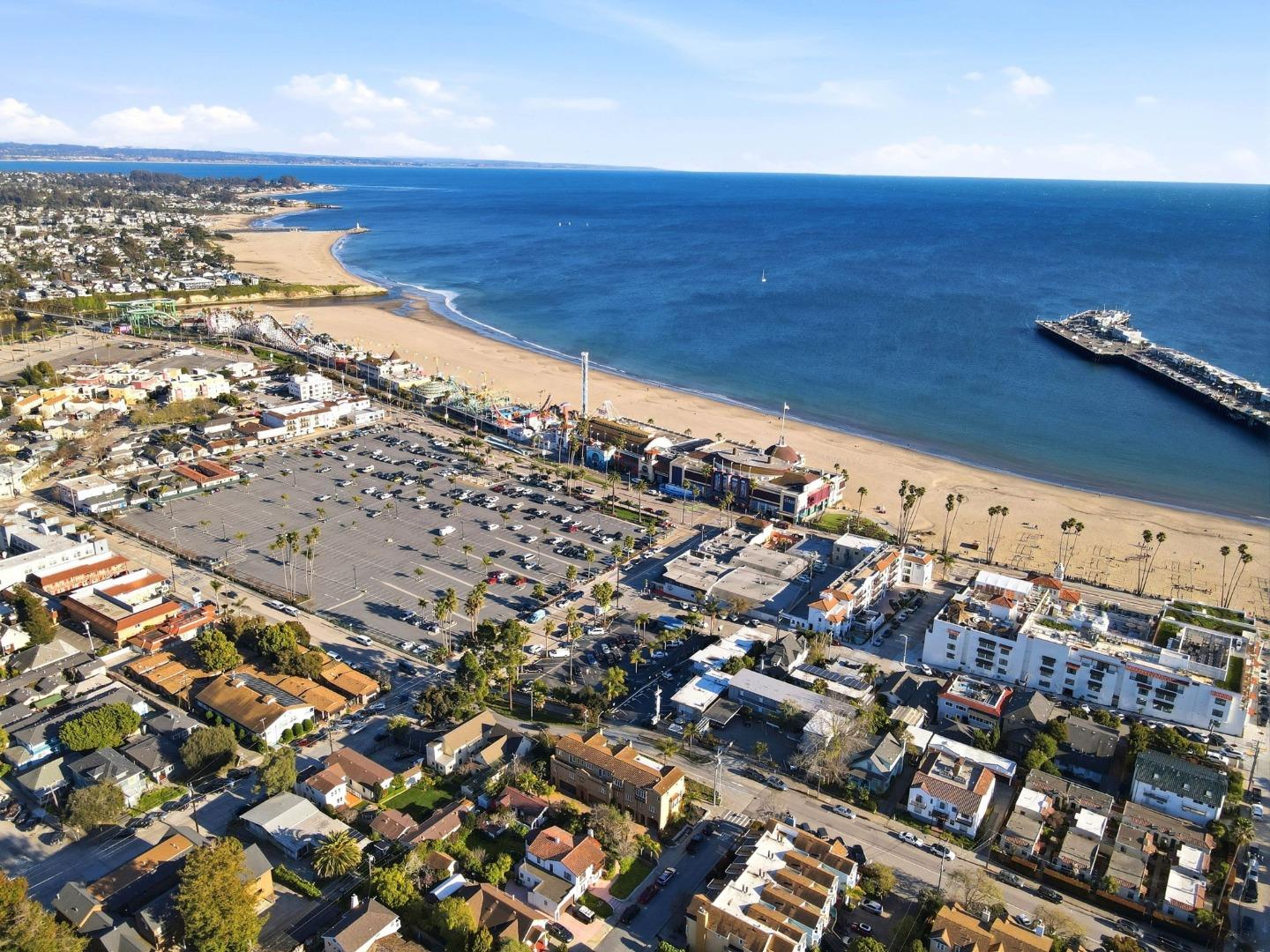 Detail Gallery Image 42 of 50 For 106 Younger Way #D,  Santa Cruz,  CA 95060 - 2 Beds | 2/1 Baths