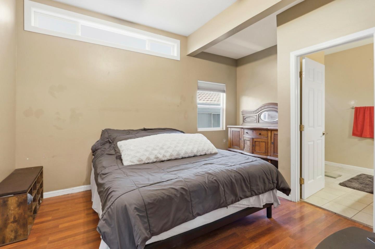 Detail Gallery Image 13 of 30 For 1218 S Almaden Ave, San Jose,  CA 95110 - 4 Beds | 2 Baths