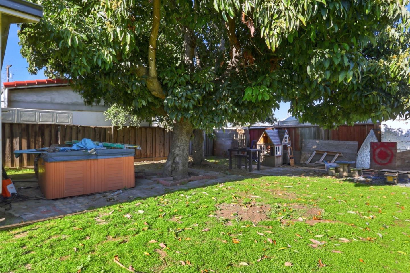 Detail Gallery Image 26 of 30 For 1218 S Almaden Ave, San Jose,  CA 95110 - 4 Beds | 2 Baths