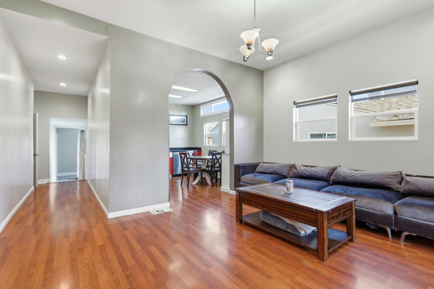 Detail Gallery Image 6 of 30 For 1218 S Almaden Ave, San Jose,  CA 95110 - 4 Beds | 2 Baths