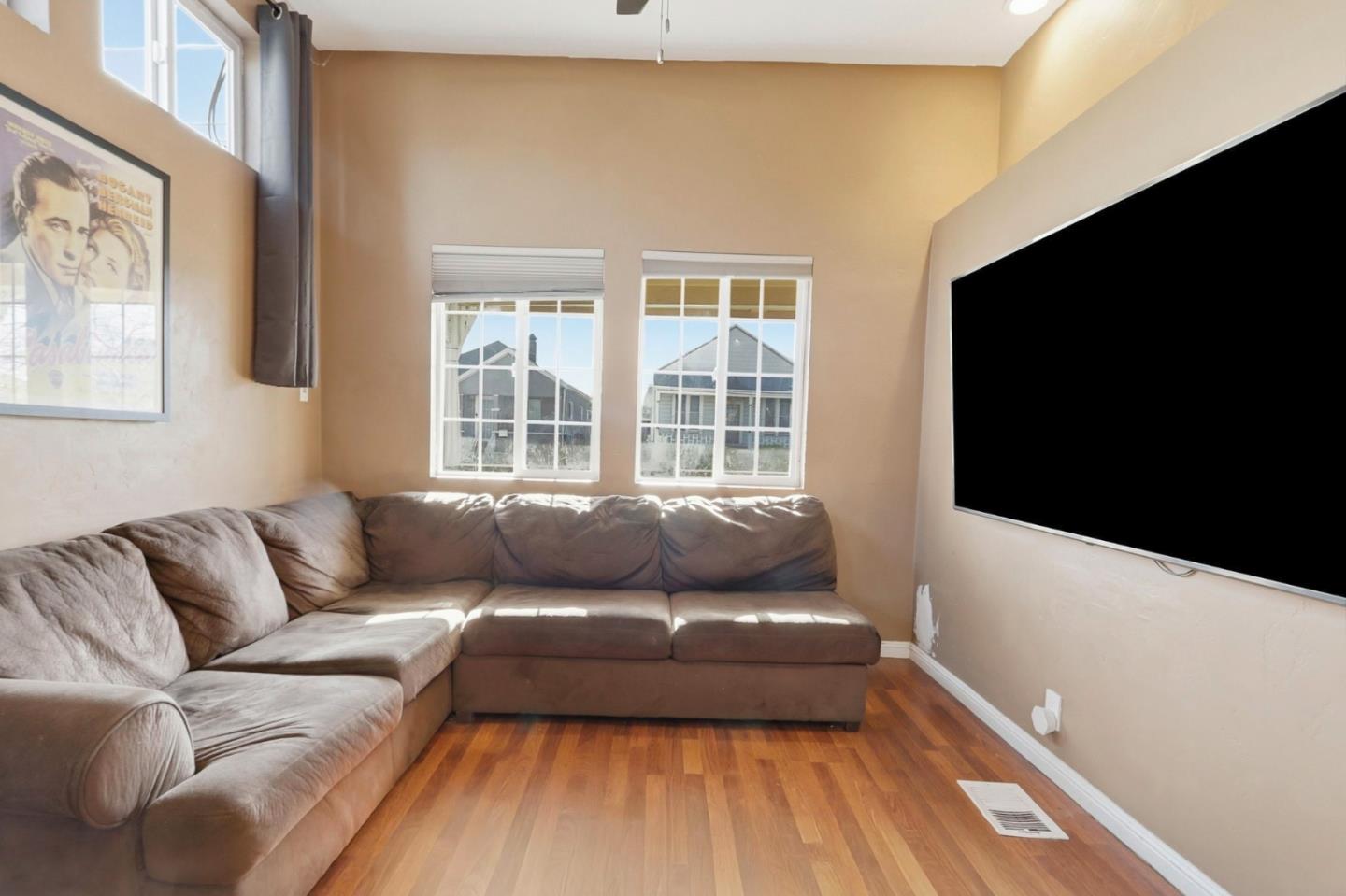 Detail Gallery Image 8 of 30 For 1218 S Almaden Ave, San Jose,  CA 95110 - 4 Beds | 2 Baths