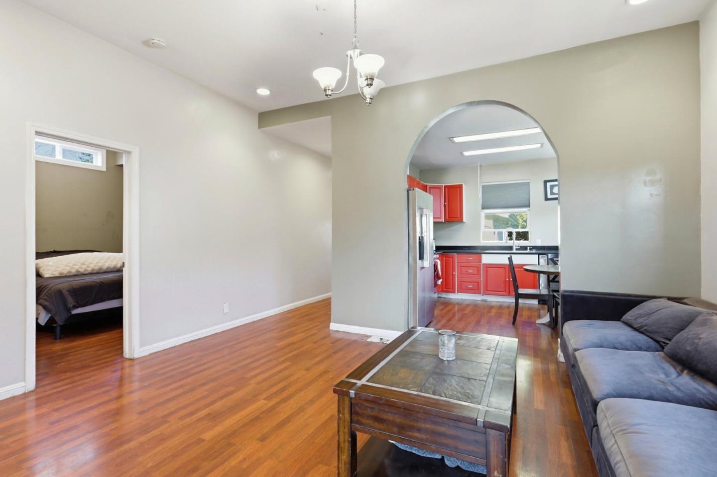 Detail Gallery Image 9 of 30 For 1218 S Almaden Ave, San Jose,  CA 95110 - 4 Beds | 2 Baths