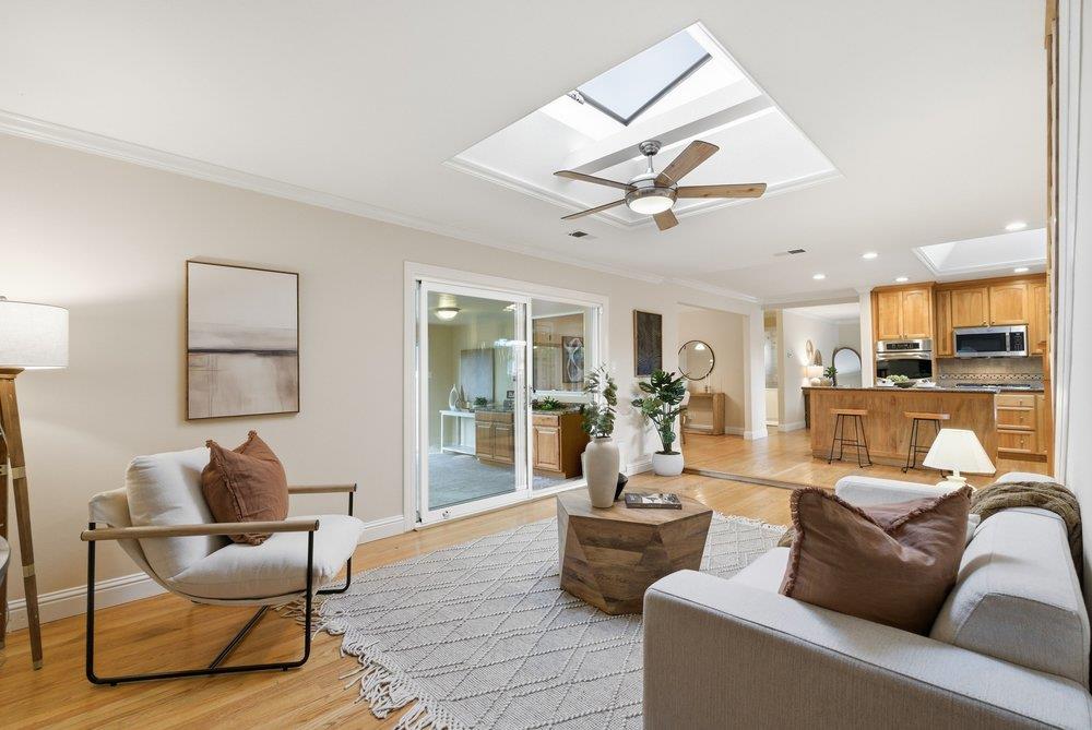 Detail Gallery Image 17 of 53 For 1329 Rodney Dr, San Jose,  CA 95118 - 3 Beds | 3 Baths