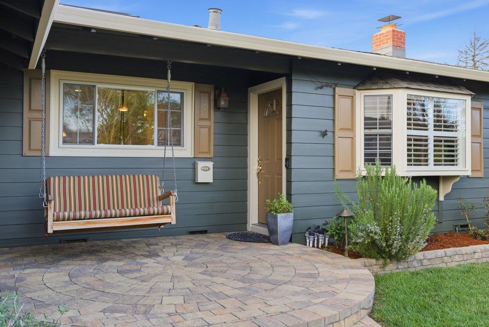 Detail Gallery Image 5 of 53 For 1329 Rodney Dr, San Jose,  CA 95118 - 3 Beds | 3 Baths