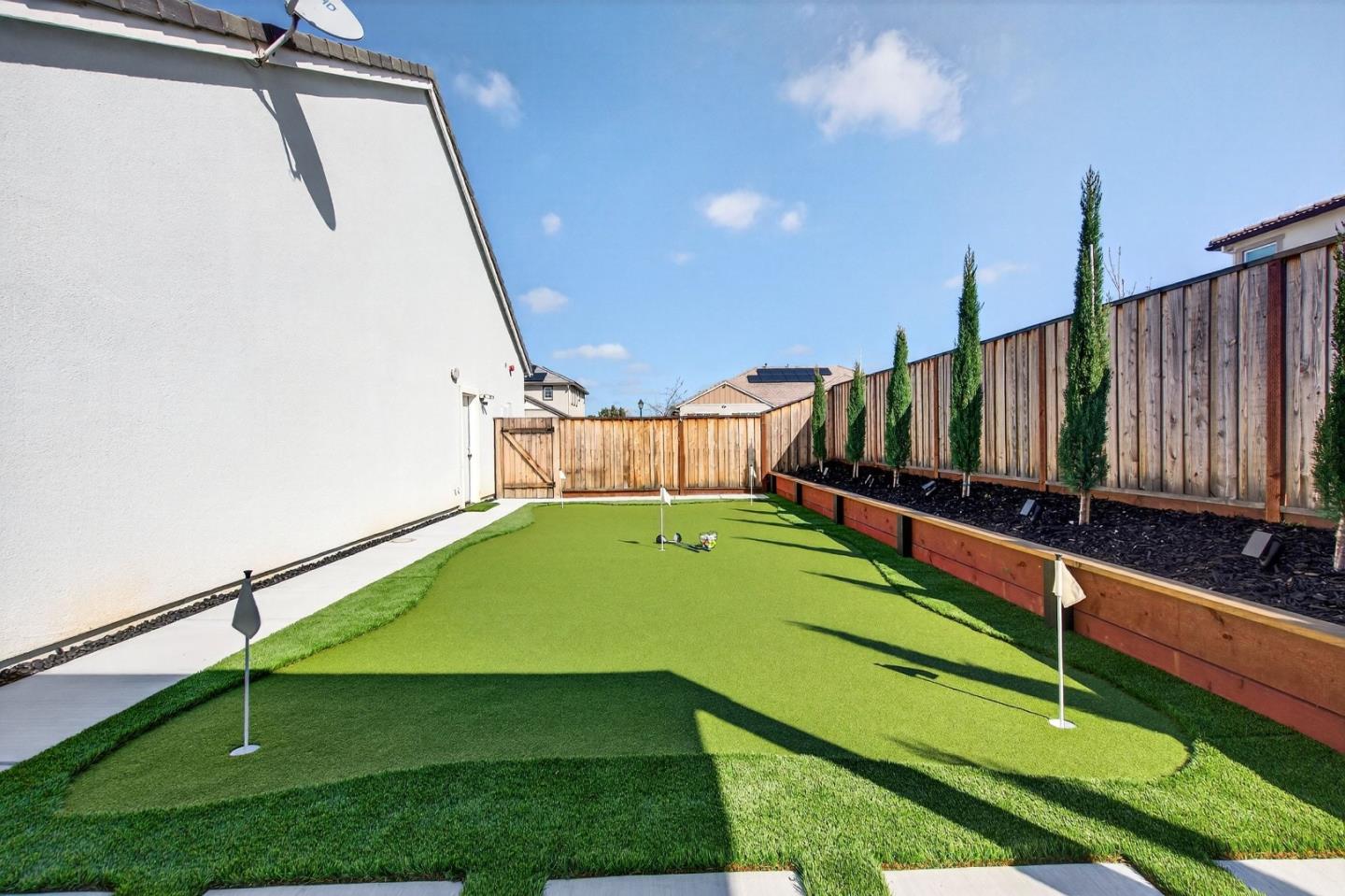 Detail Gallery Image 41 of 44 For 240 Scarlett Way, Hollister,  CA 95023 - 4 Beds | 3 Baths