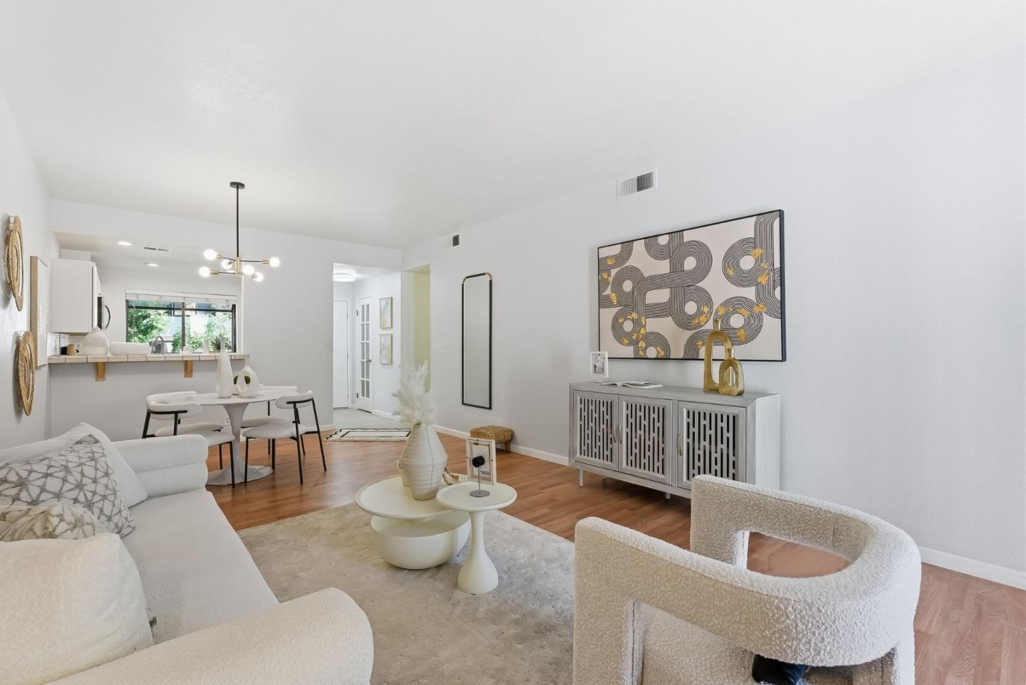 Photo #8: ML82037108 Listing: Photo #8