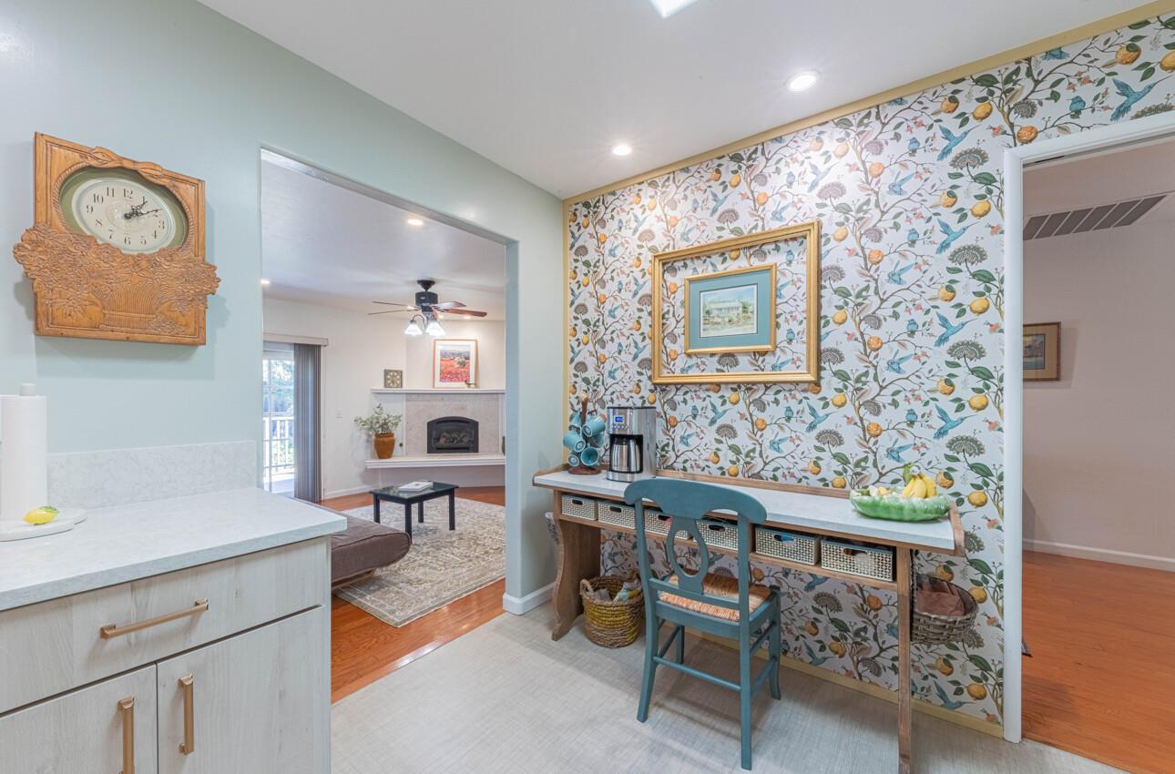 Detail Gallery Image 17 of 41 For 58 Young Dr, Salinas,  CA 93901 - 3 Beds | 2 Baths