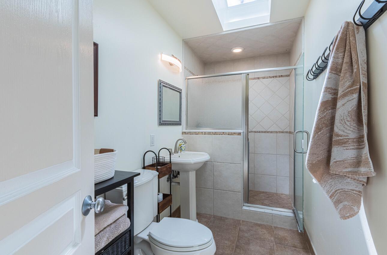 Detail Gallery Image 32 of 41 For 58 Young Dr, Salinas,  CA 93901 - 3 Beds | 2 Baths