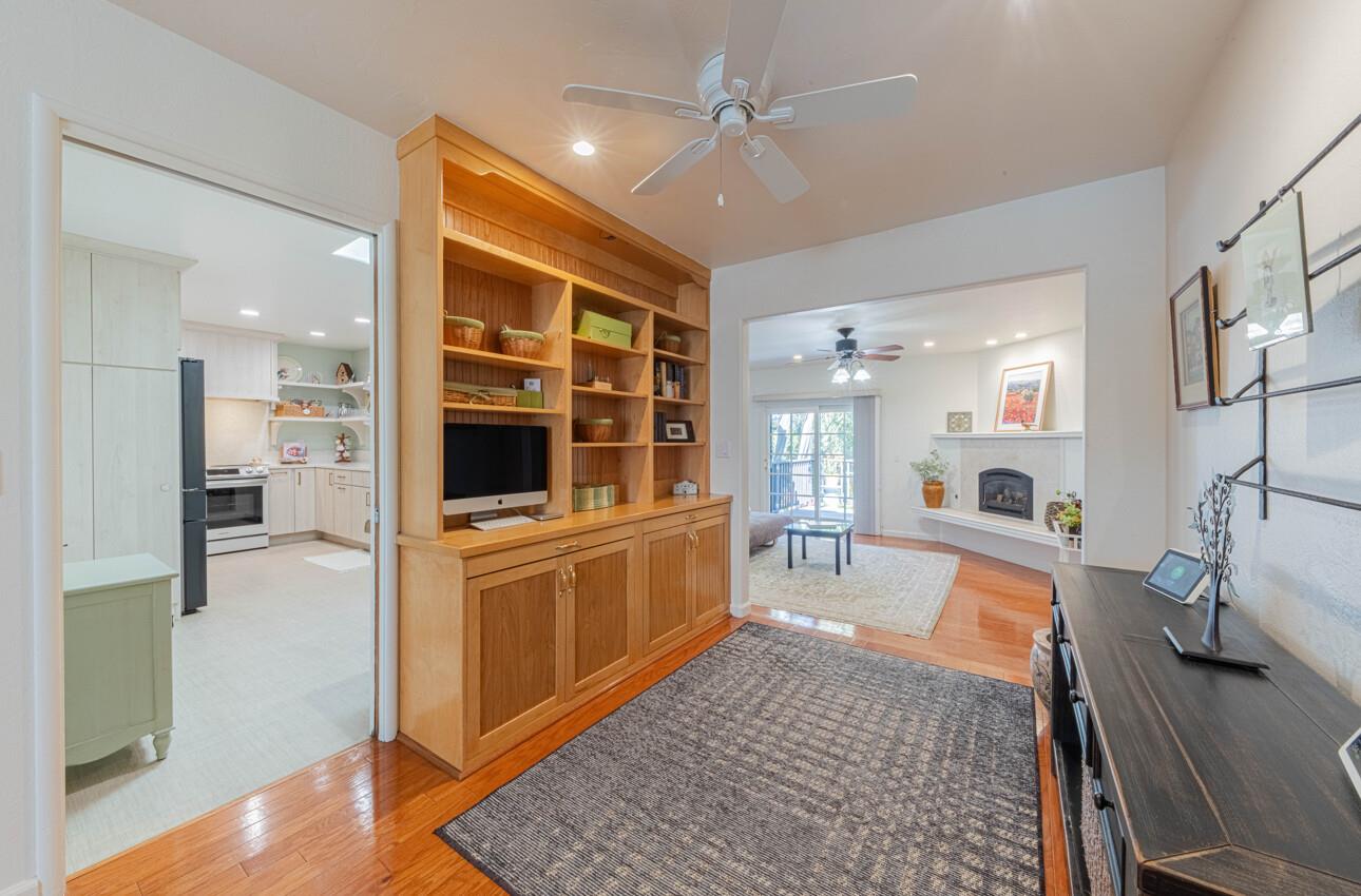 Detail Gallery Image 7 of 41 For 58 Young Dr, Salinas,  CA 93901 - 3 Beds | 2 Baths