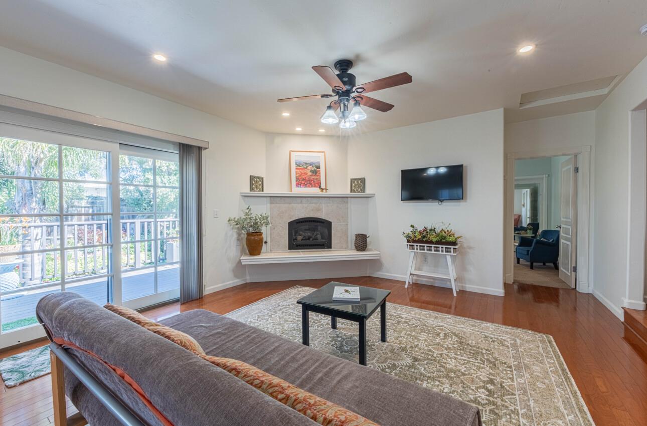 Detail Gallery Image 8 of 41 For 58 Young Dr, Salinas,  CA 93901 - 3 Beds | 2 Baths