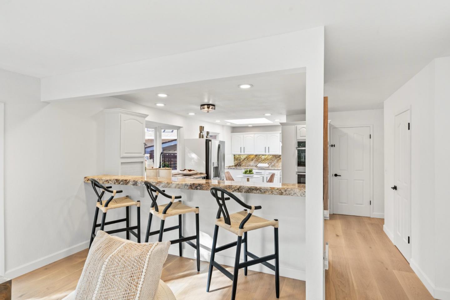 Detail Gallery Image 27 of 89 For 22044 Creekside Ct, Cupertino,  CA 95014 - 4 Beds | 2/1 Baths