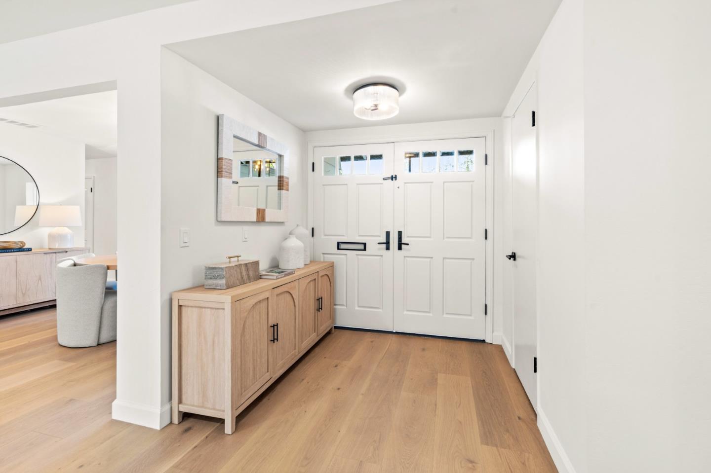 Detail Gallery Image 5 of 89 For 22044 Creekside Ct, Cupertino,  CA 95014 - 4 Beds | 2/1 Baths