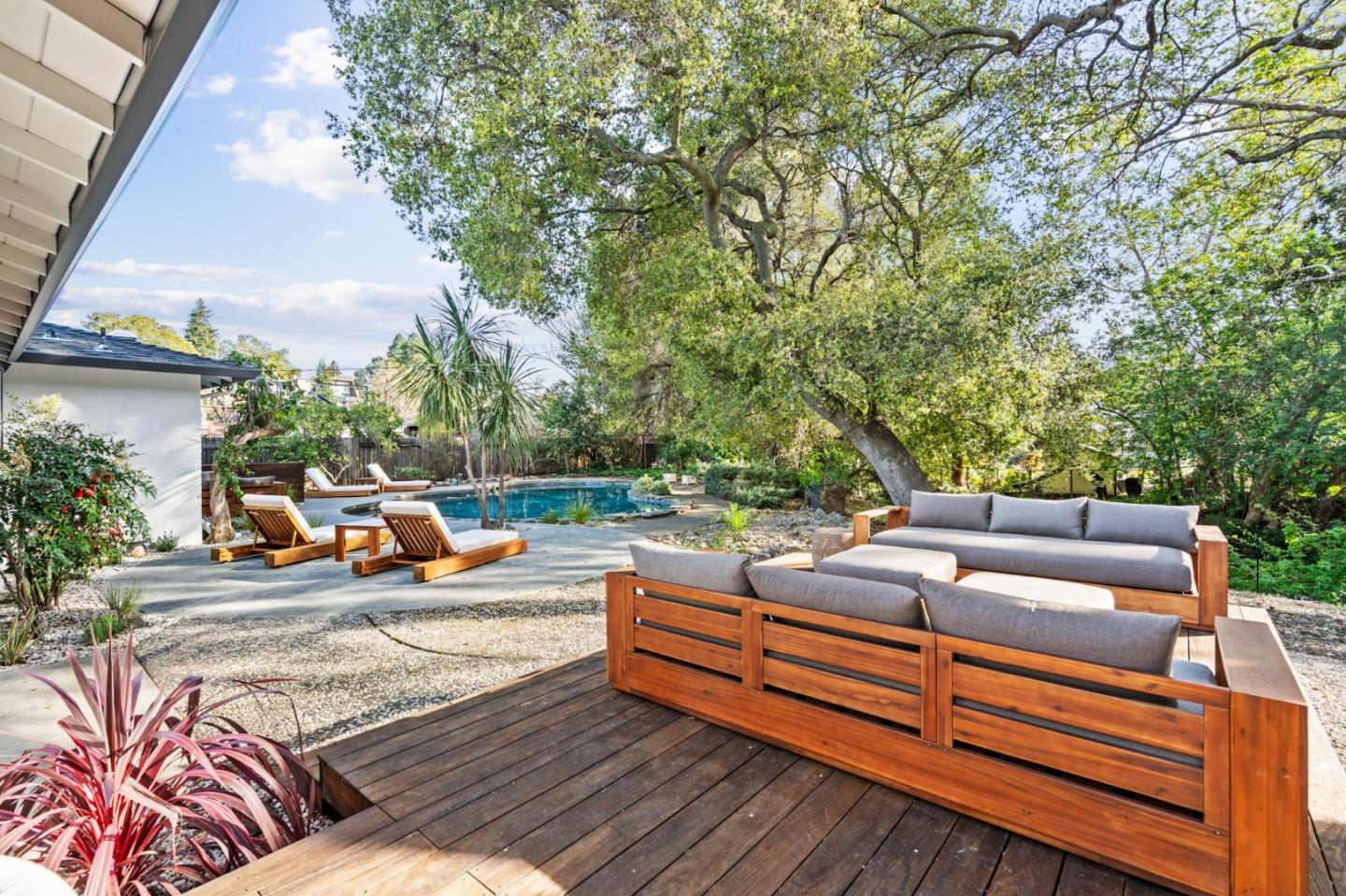 Detail Gallery Image 56 of 89 For 22044 Creekside Ct, Cupertino,  CA 95014 - 4 Beds | 2/1 Baths