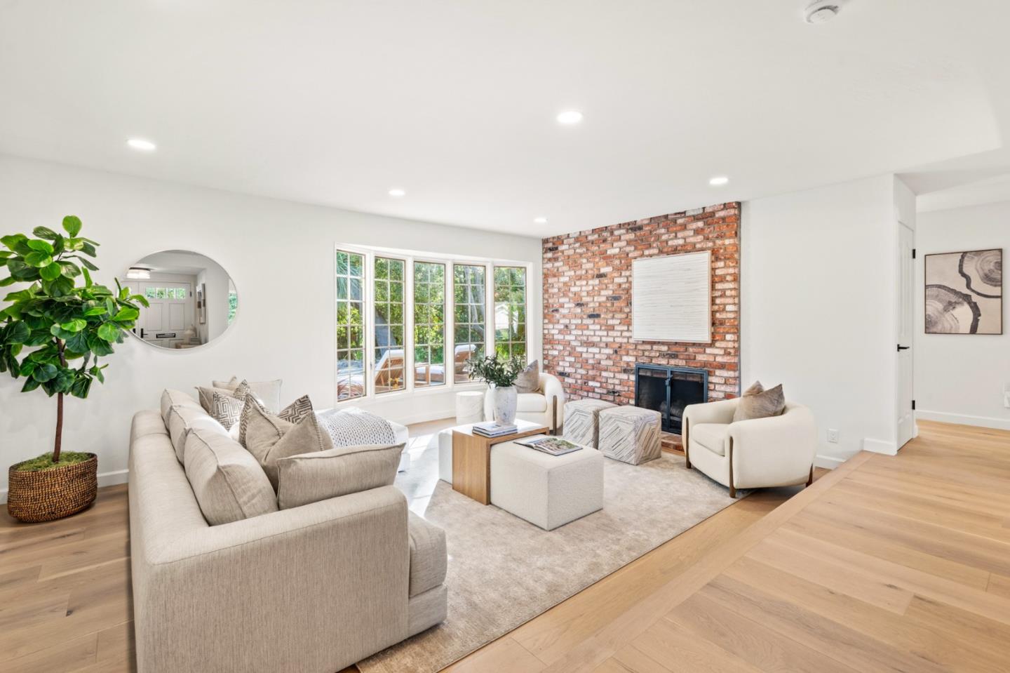 Detail Gallery Image 6 of 89 For 22044 Creekside Ct, Cupertino,  CA 95014 - 4 Beds | 2/1 Baths