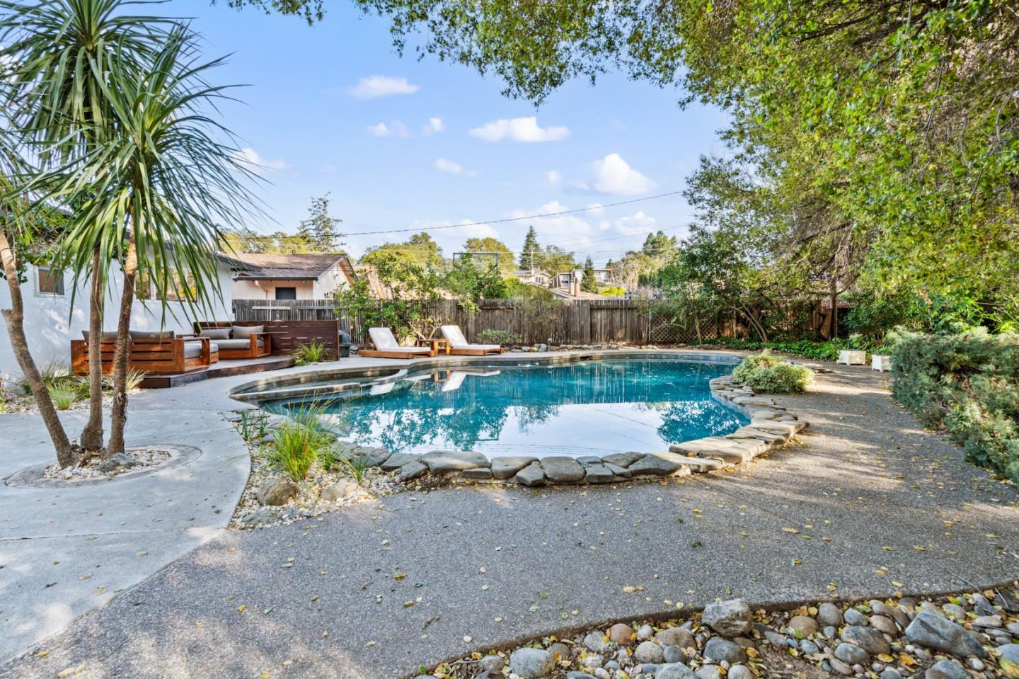 Detail Gallery Image 61 of 89 For 22044 Creekside Ct, Cupertino,  CA 95014 - 4 Beds | 2/1 Baths