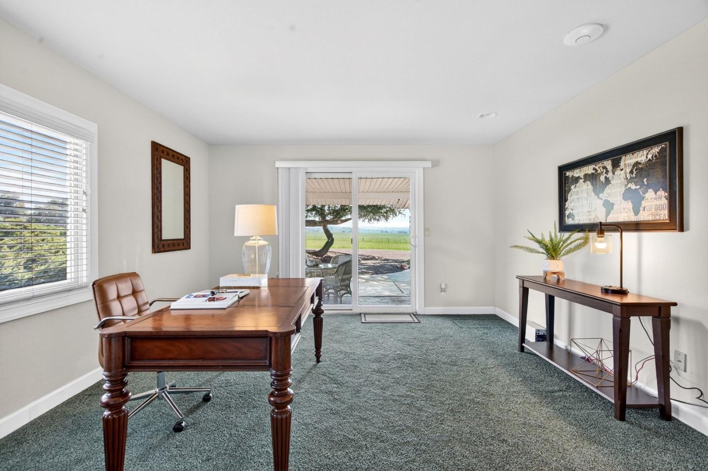 Detail Gallery Image 31 of 84 For 621 Carpenter Dr, Hollister,  CA 95023 - 6 Beds | 5/1 Baths