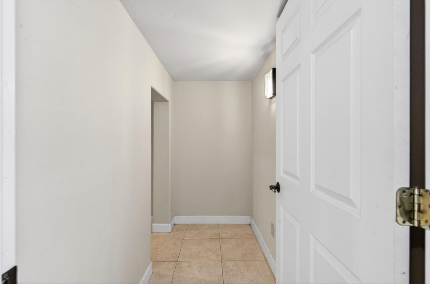 Detail Gallery Image 43 of 84 For 621 Carpenter Dr, Hollister,  CA 95023 - 6 Beds | 5/1 Baths