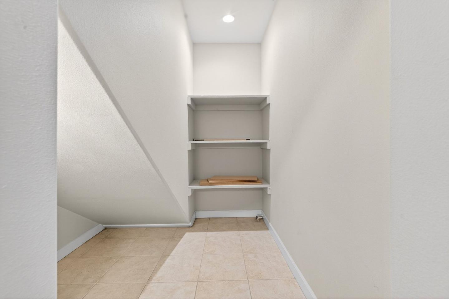 Detail Gallery Image 44 of 84 For 621 Carpenter Dr, Hollister,  CA 95023 - 6 Beds | 5/1 Baths