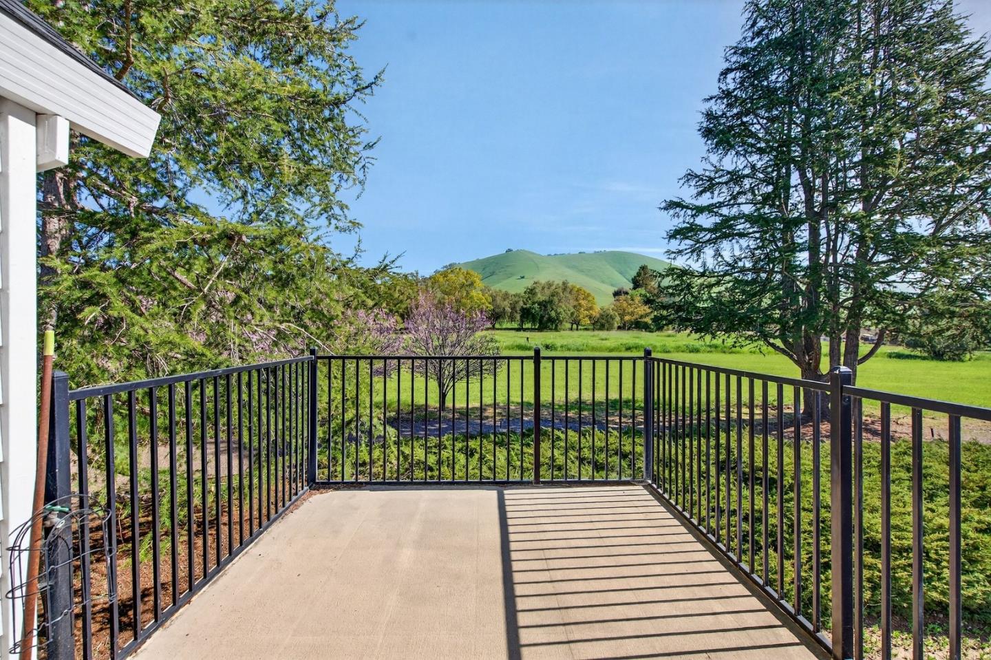 Detail Gallery Image 50 of 84 For 621 Carpenter Dr, Hollister,  CA 95023 - 6 Beds | 5/1 Baths