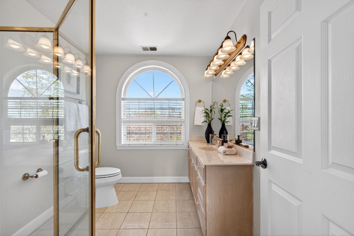 Detail Gallery Image 54 of 84 For 621 Carpenter Dr, Hollister,  CA 95023 - 6 Beds | 5/1 Baths