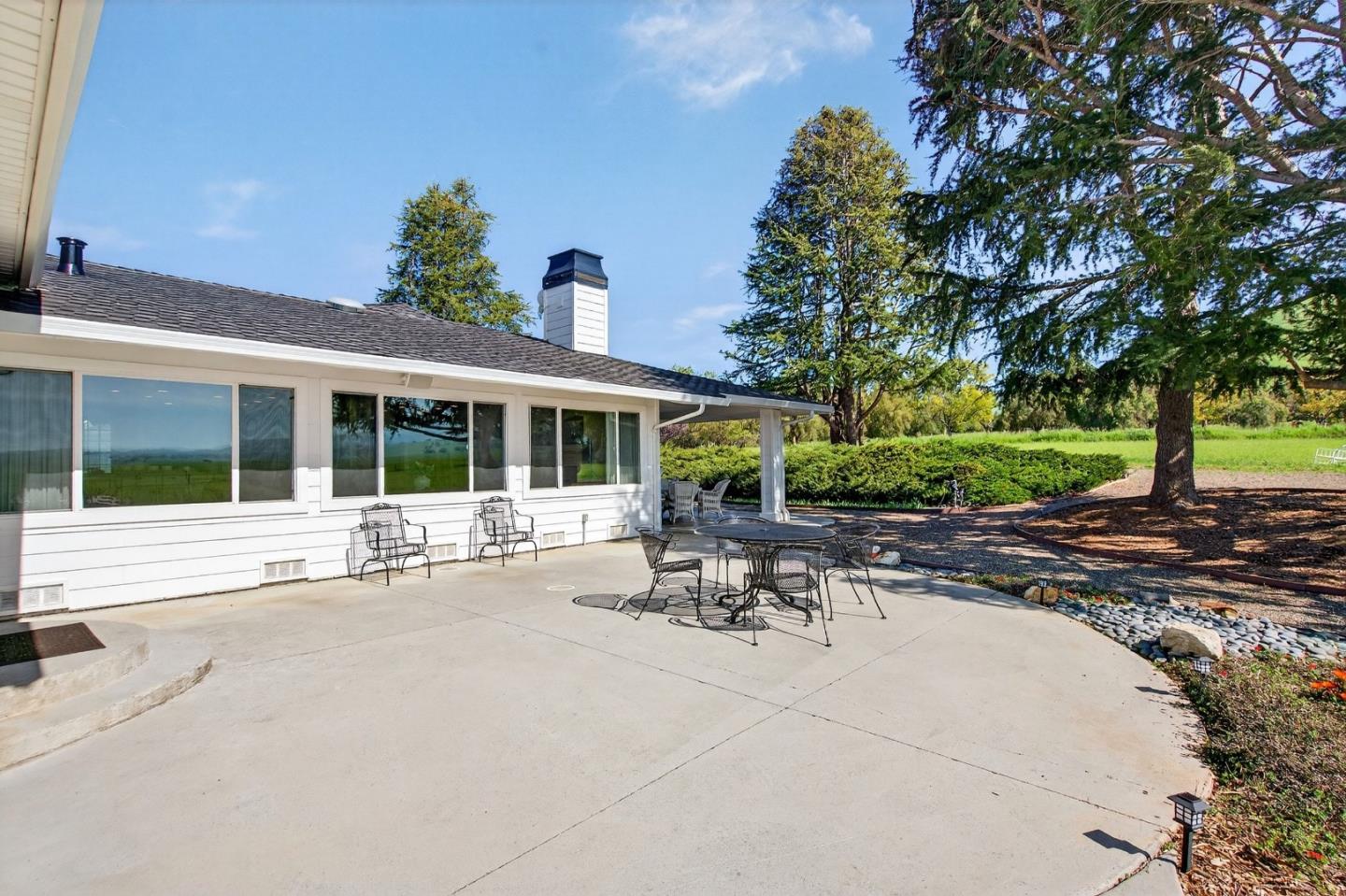 Detail Gallery Image 67 of 84 For 621 Carpenter Dr, Hollister,  CA 95023 - 6 Beds | 5/1 Baths