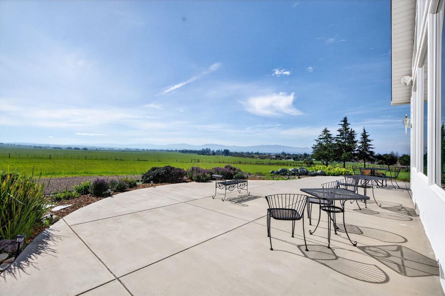 Detail Gallery Image 68 of 84 For 621 Carpenter Dr, Hollister,  CA 95023 - 6 Beds | 5/1 Baths