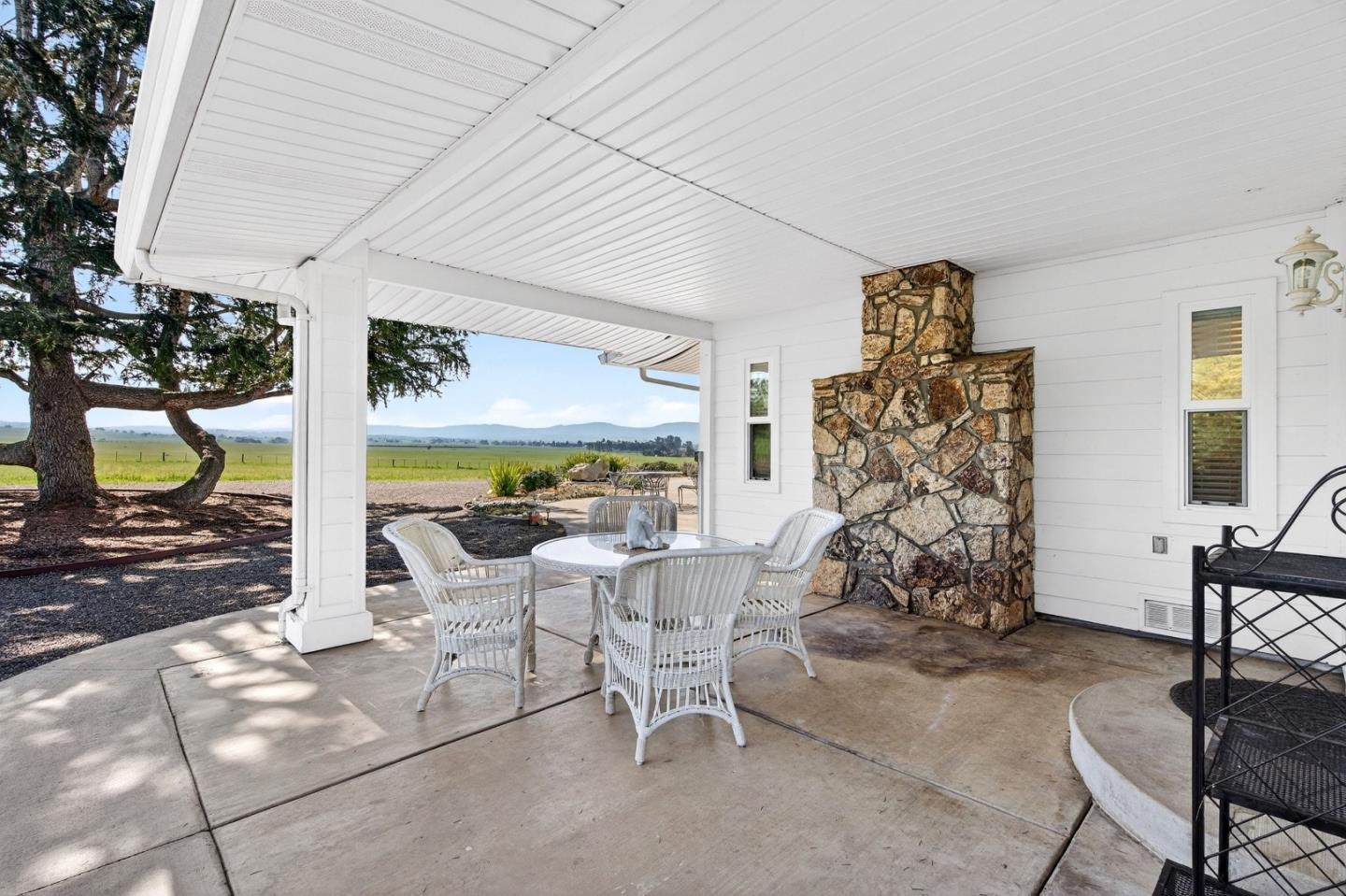 Detail Gallery Image 73 of 84 For 621 Carpenter Dr, Hollister,  CA 95023 - 6 Beds | 5/1 Baths