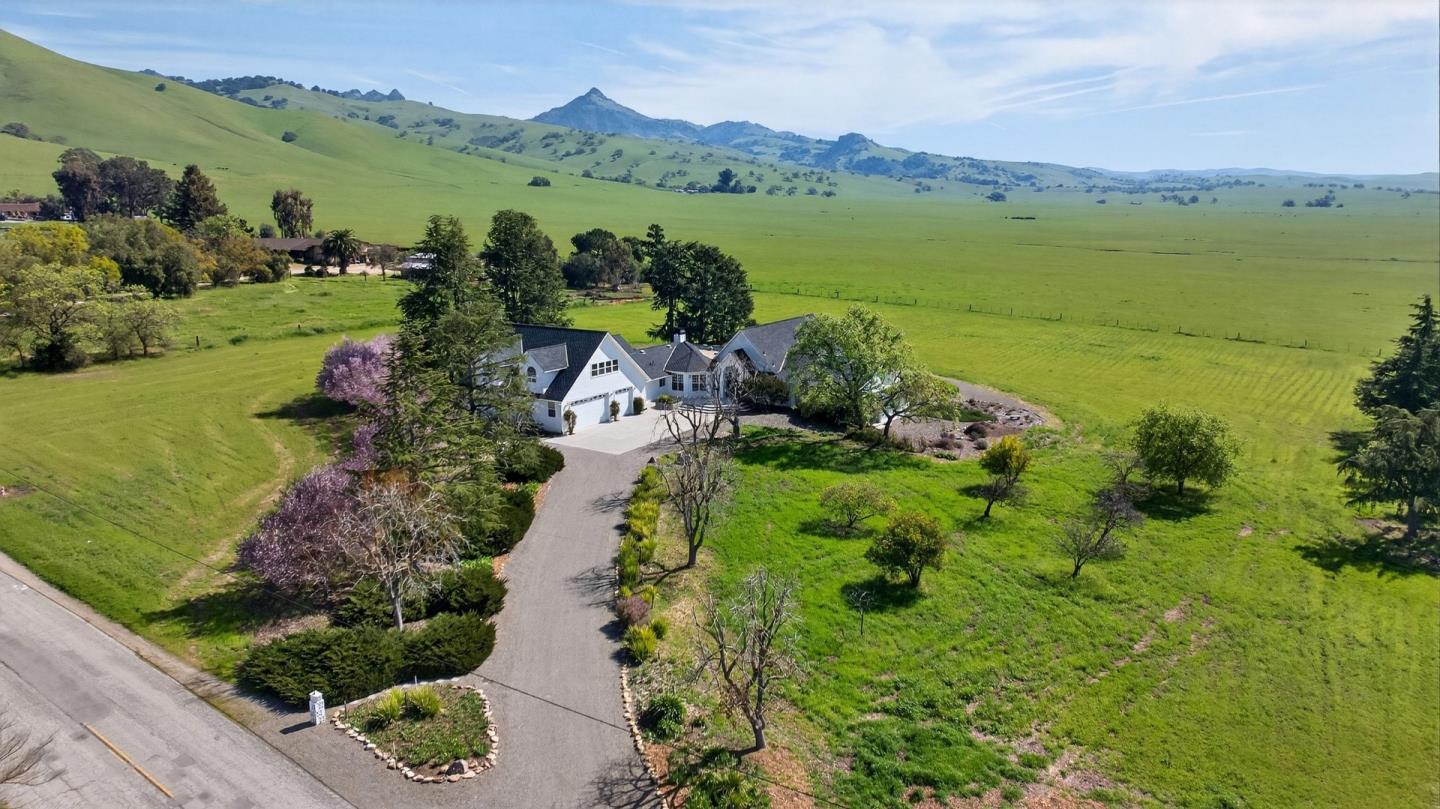 Detail Gallery Image 77 of 84 For 621 Carpenter Dr, Hollister,  CA 95023 - 6 Beds | 5/1 Baths