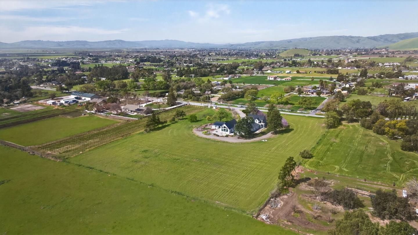 Detail Gallery Image 80 of 84 For 621 Carpenter Dr, Hollister,  CA 95023 - 6 Beds | 5/1 Baths