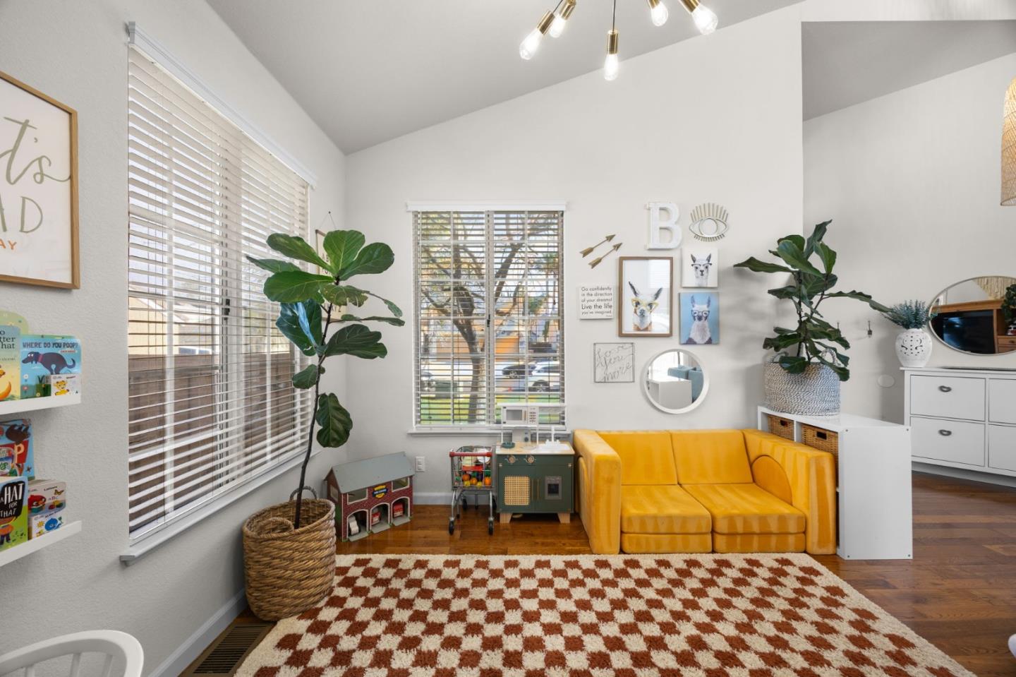 Detail Gallery Image 7 of 23 For 2430 Bodega Ct, Discovery Bay,  CA 94505 - 3 Beds | 2 Baths